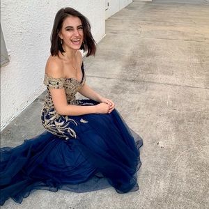 Meet your Posher, Isabella